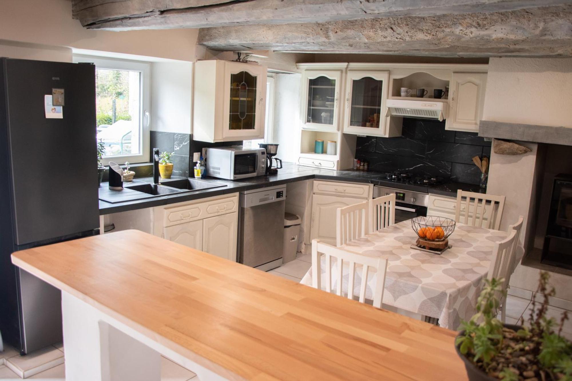 Belle maison familiale dans la campagne Bretonne La Croix-Helléan Extérieur photo
